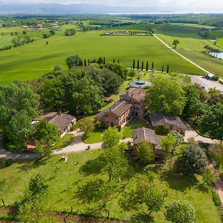 Equo Suites Petrignano Del Lago Exteriör bild
