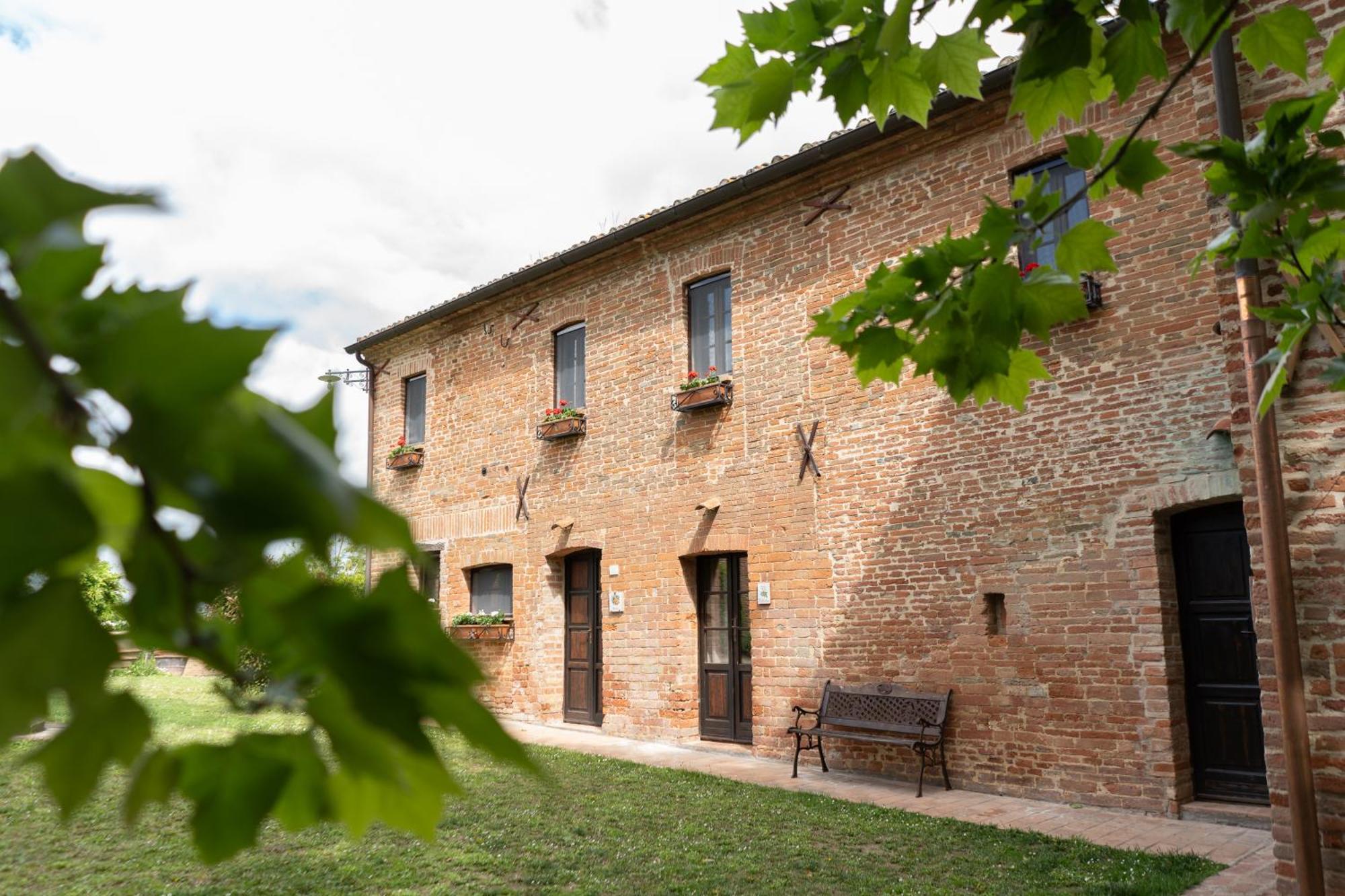 Equo Suites Petrignano Del Lago Exteriör bild