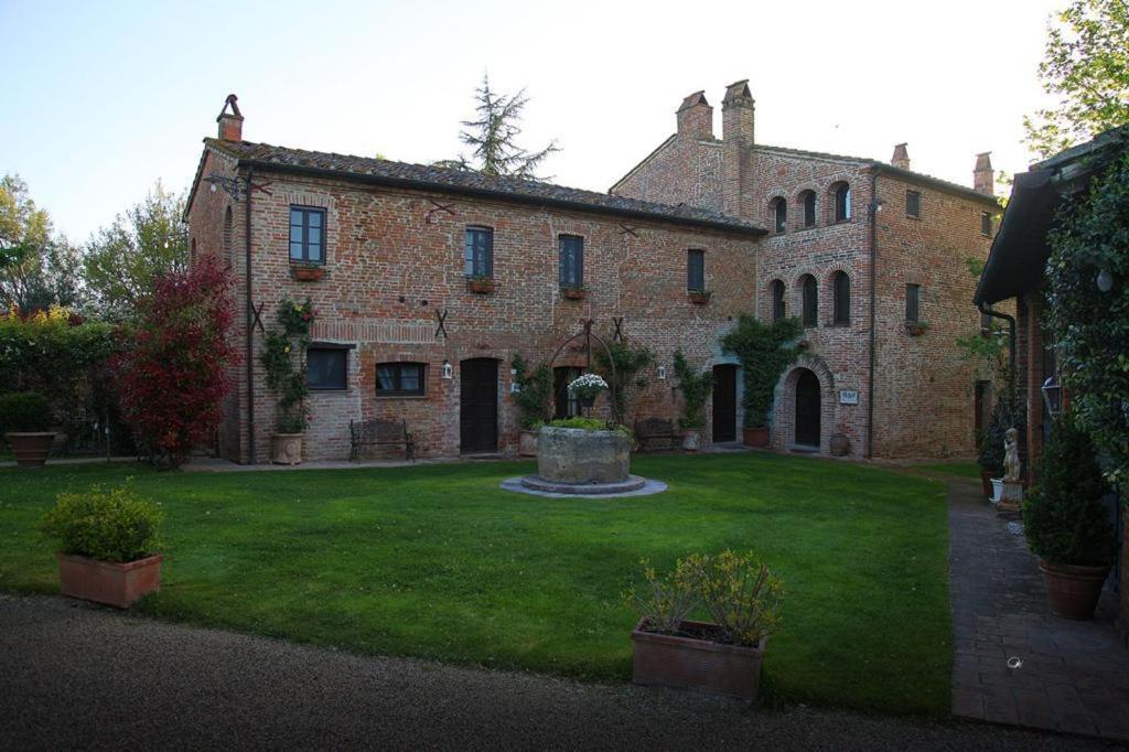 Equo Suites Petrignano Del Lago Exteriör bild